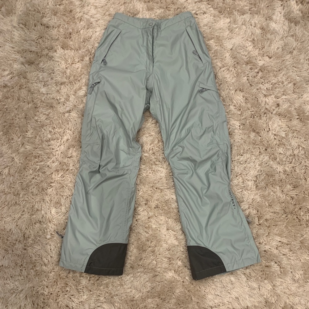 Woman’s ski pants